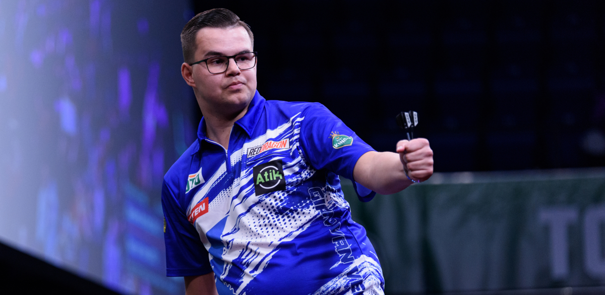 Van Veen bounces back to claim first ranking title at PC6 PDC